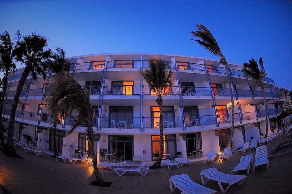 Costa Volcan And Spa Пуэрто дель Кармен Экстерьер фото